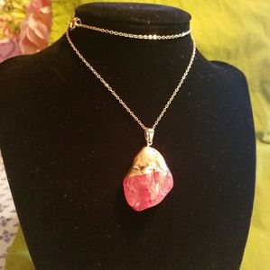Natural cut citrine quartz goldtone necklace